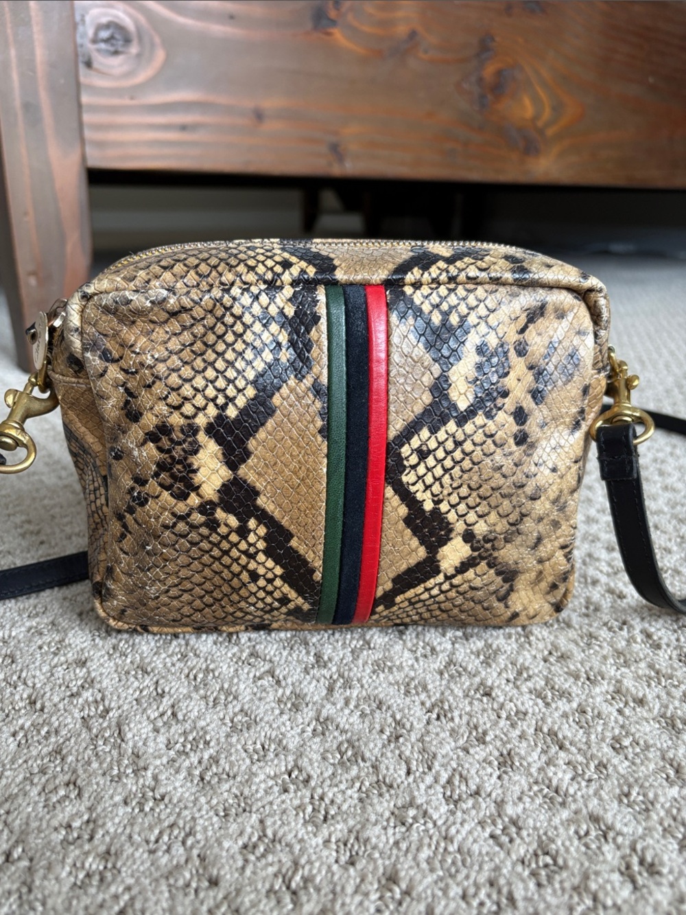 Snake-Texture Crossbody Bag with Red & Green Stripe